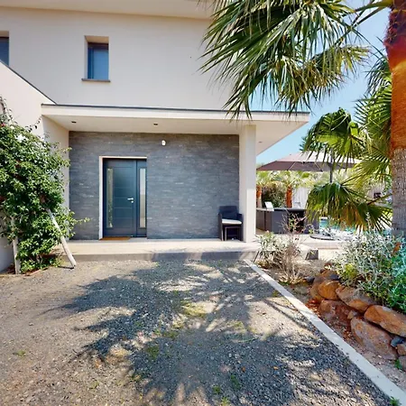 Avec Piscine Au Sel A 50 Metres De La * Agde